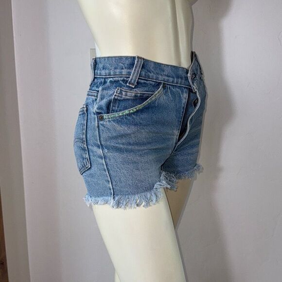 Vintage 70’s 80’s Orange Tab Light Wash Levis Student Fit Cut Off Shorts Size 28 - Picture 3 of 16